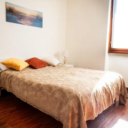 Attico Panoramico, A Pochi Passi Dal Mare, Due Parcheggi Interni Inclusi * ميلانو ماريتيما