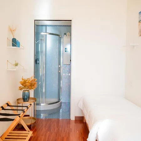公寓 Ampio Attico Con Terrazzo Con Vista, Centrale, Parcheggio Gratis *