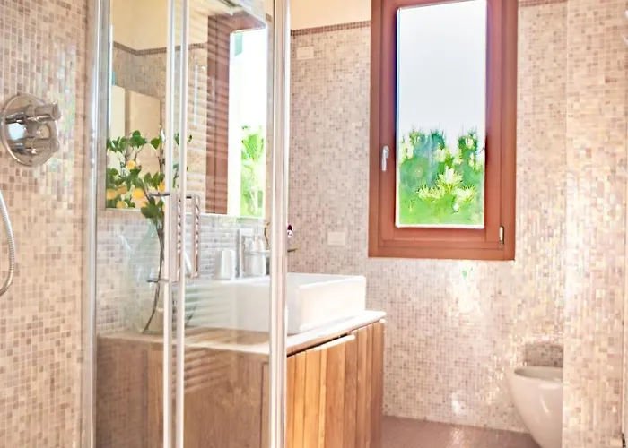 Ampio Attico Con Terrazzo Con Vista, Centrale, Parcheggio Gratis * Milano Marittima