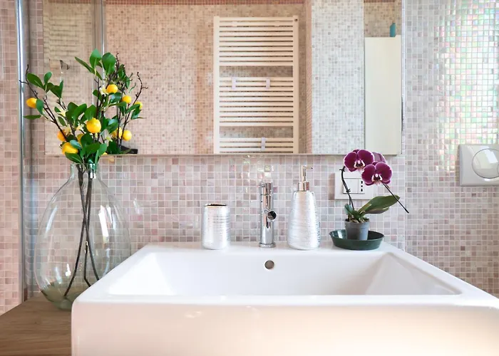 Lejlighed Ampio Attico Con Terrazzo Con Vista, Centrale, Parcheggio Gratis