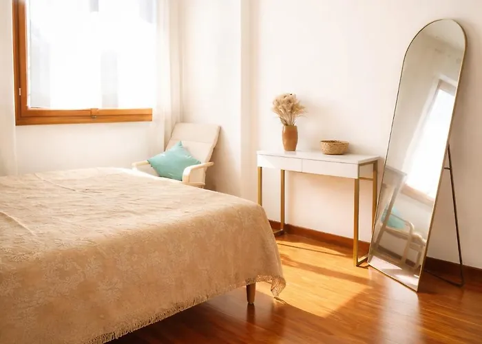 Attico Panoramico, A Pochi Passi Dal Mare, Due Parcheggi Interni Inclusi Apartment *